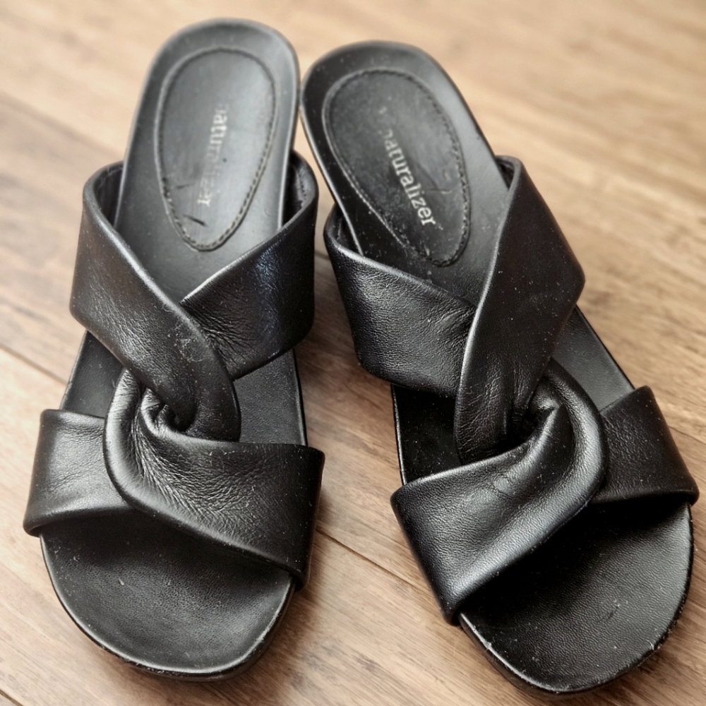 Naturalizer Black Leather Wedge Sandals